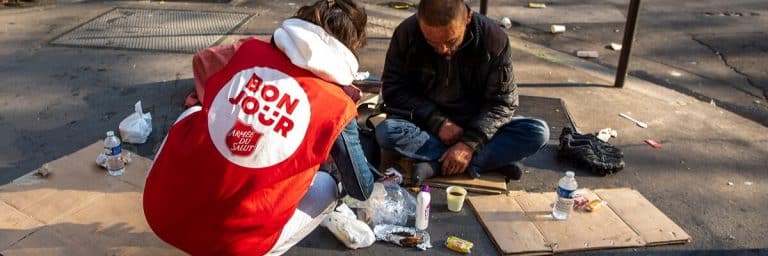 Des maraudes pour offrir des petits-déjeuners aux personnes sans-abri