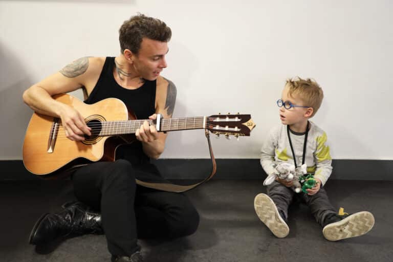 5700 - Léo - Asaf Avidan (2018)